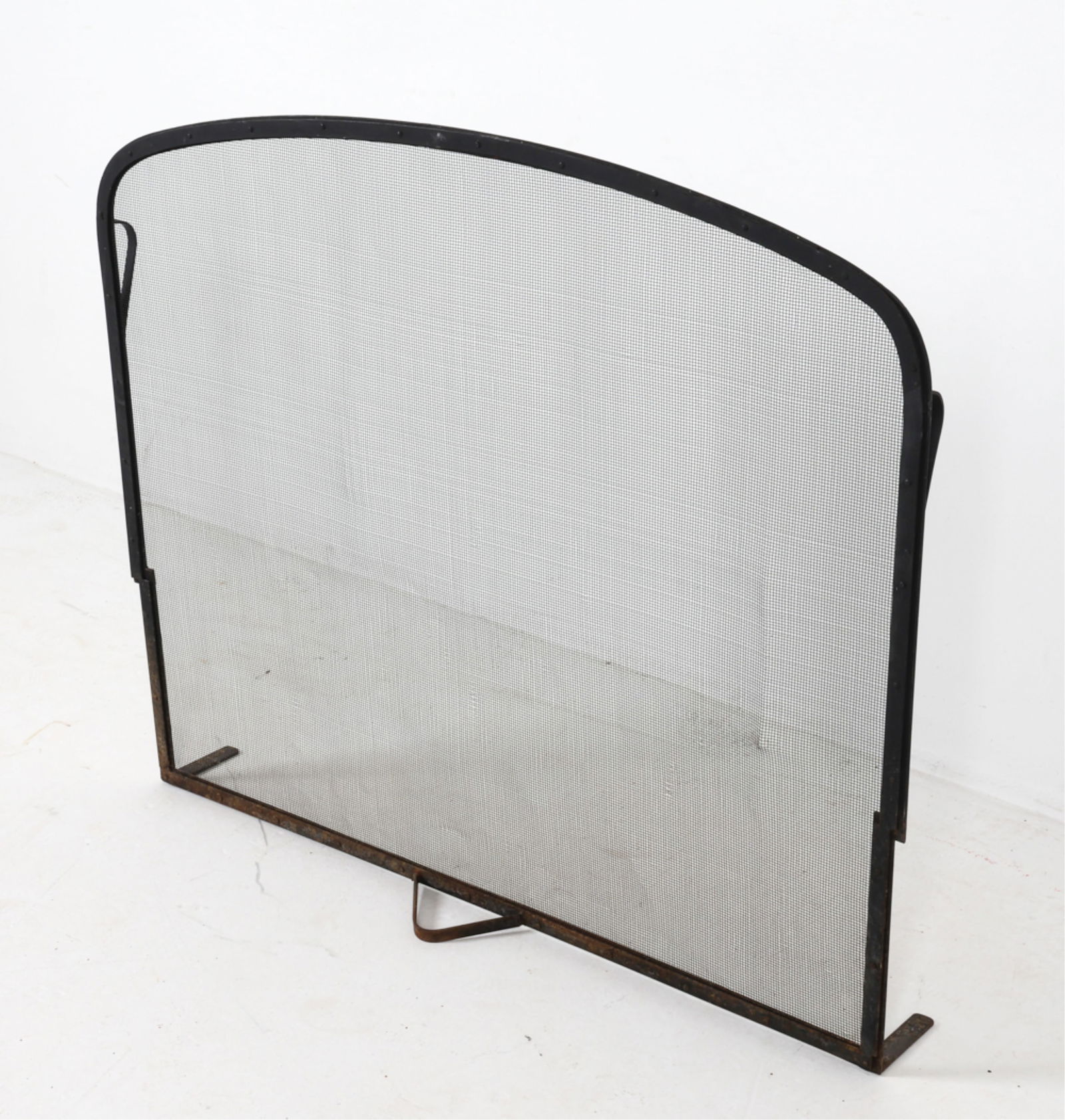 IRON FRAME FIRE SCREEN (1 of 10)