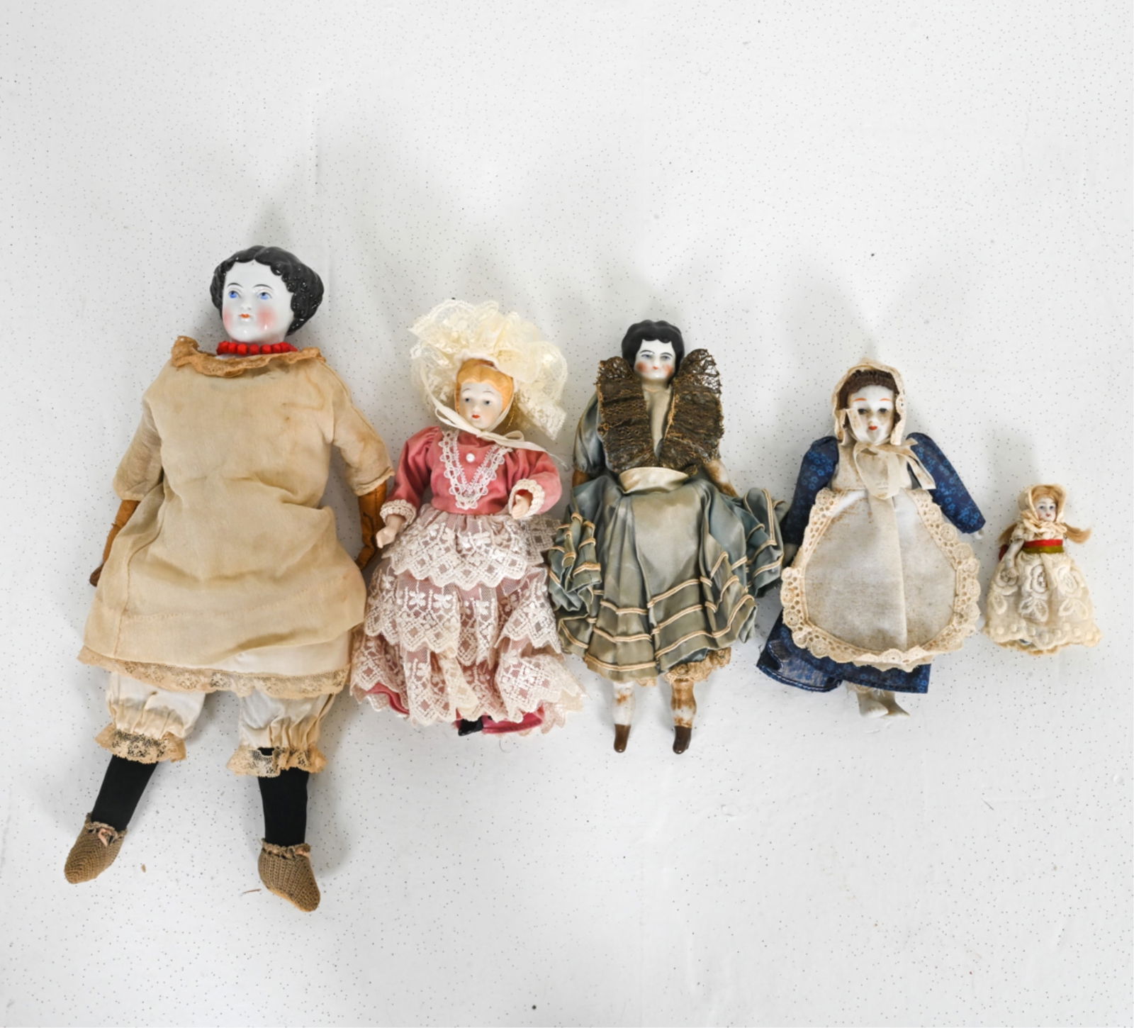 (5) SMALL VINTAGE 7 ANTIQUE DOLLS (1 of 9)