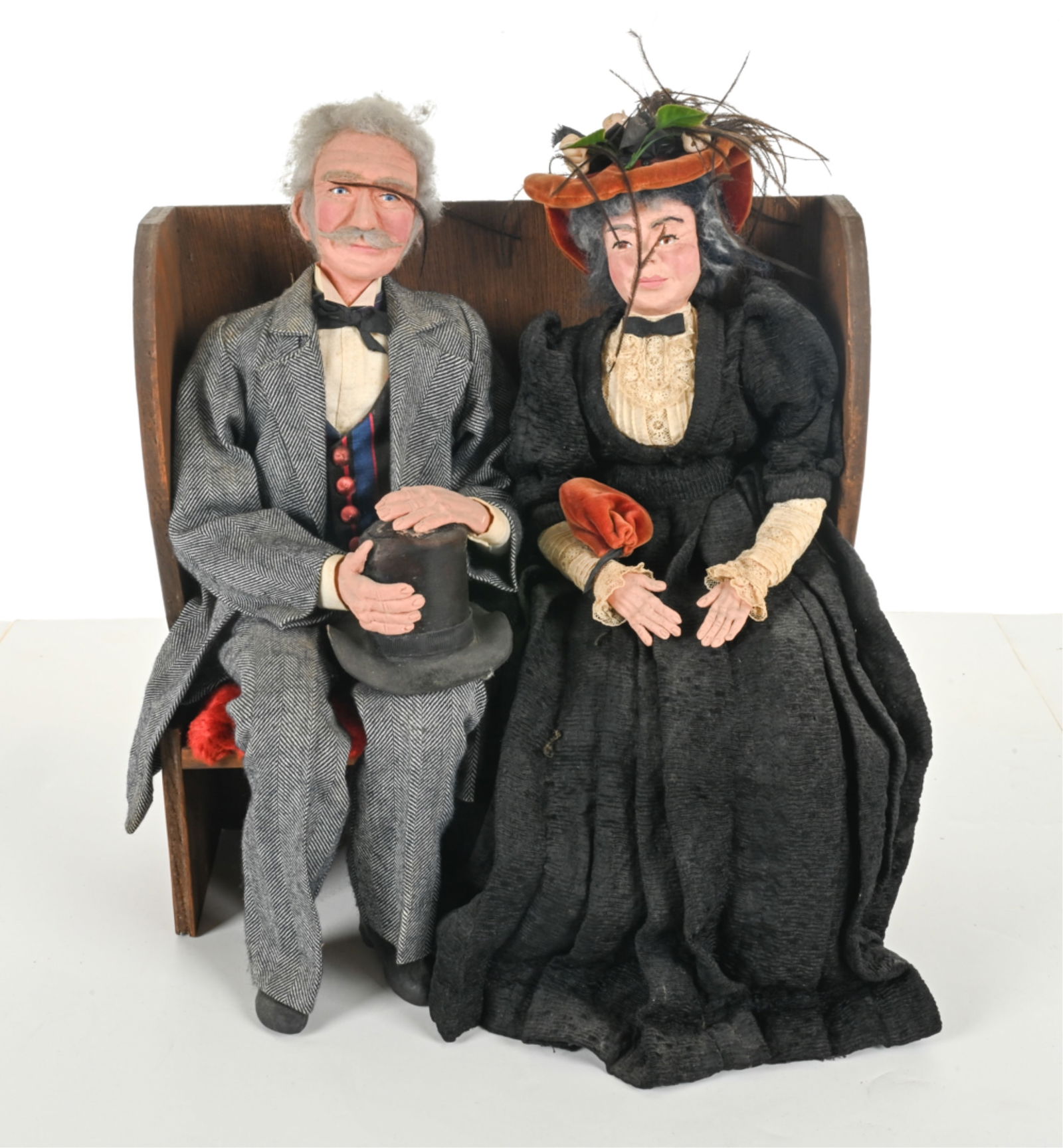 ELDERLY DOLL COUPLE BY EFFIE LEWIS (1 of 13)