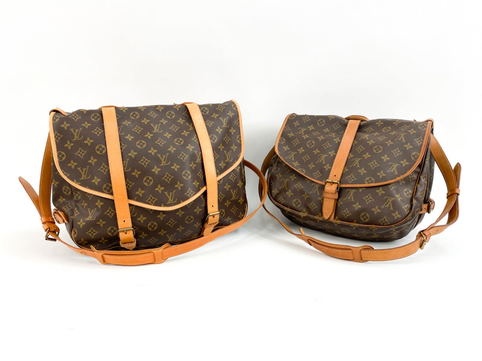(2) LOUIS VUITTON MESSENGER BAGS (1 of 13)