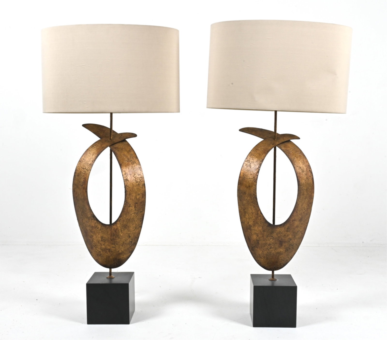 (2) ROCKEFELLER TABLE LAMPS FOR PORTA ROMANA (1 of 19)