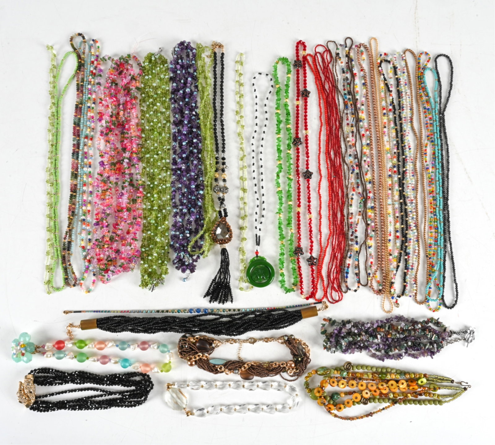 GROUPING OF BEADED JEWELRY (1 of 11)