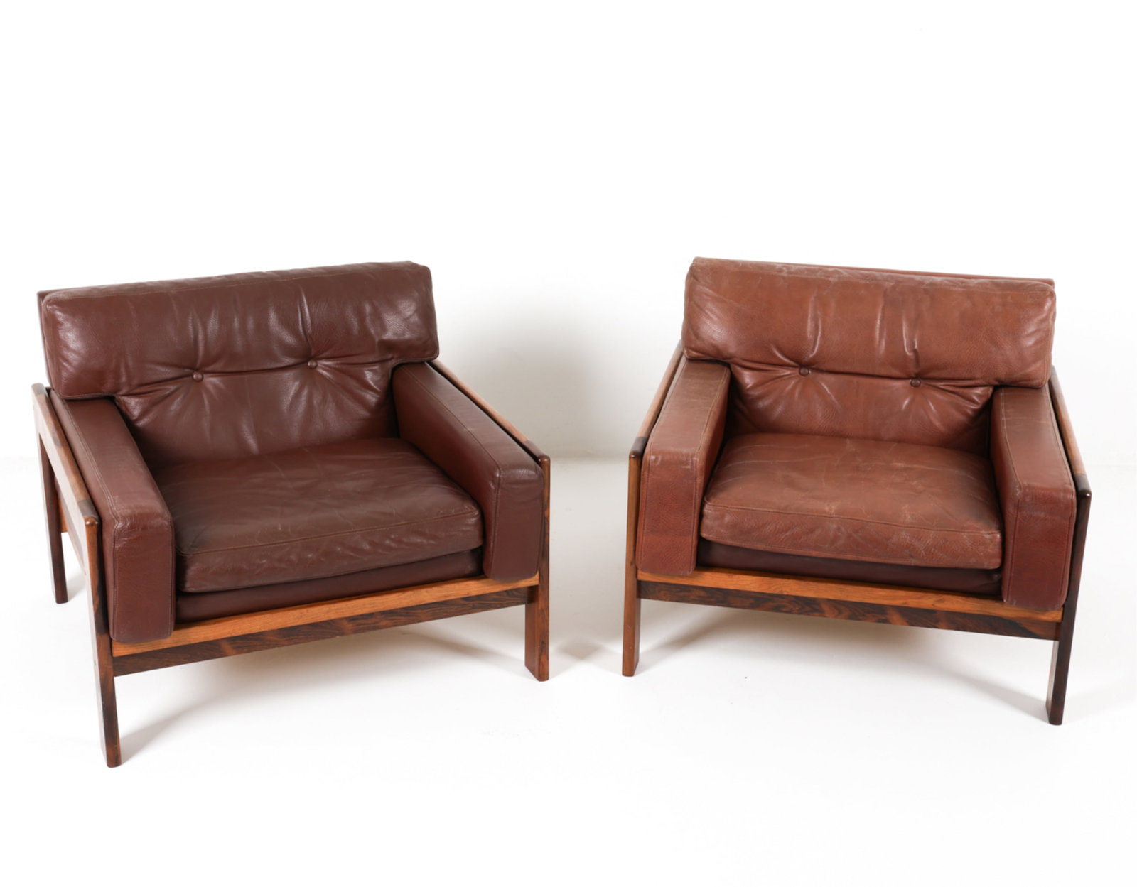 (2) ROSEWOOD AND LEATHER ARMCHAIRS H.W. KLEIN (1 of 14)