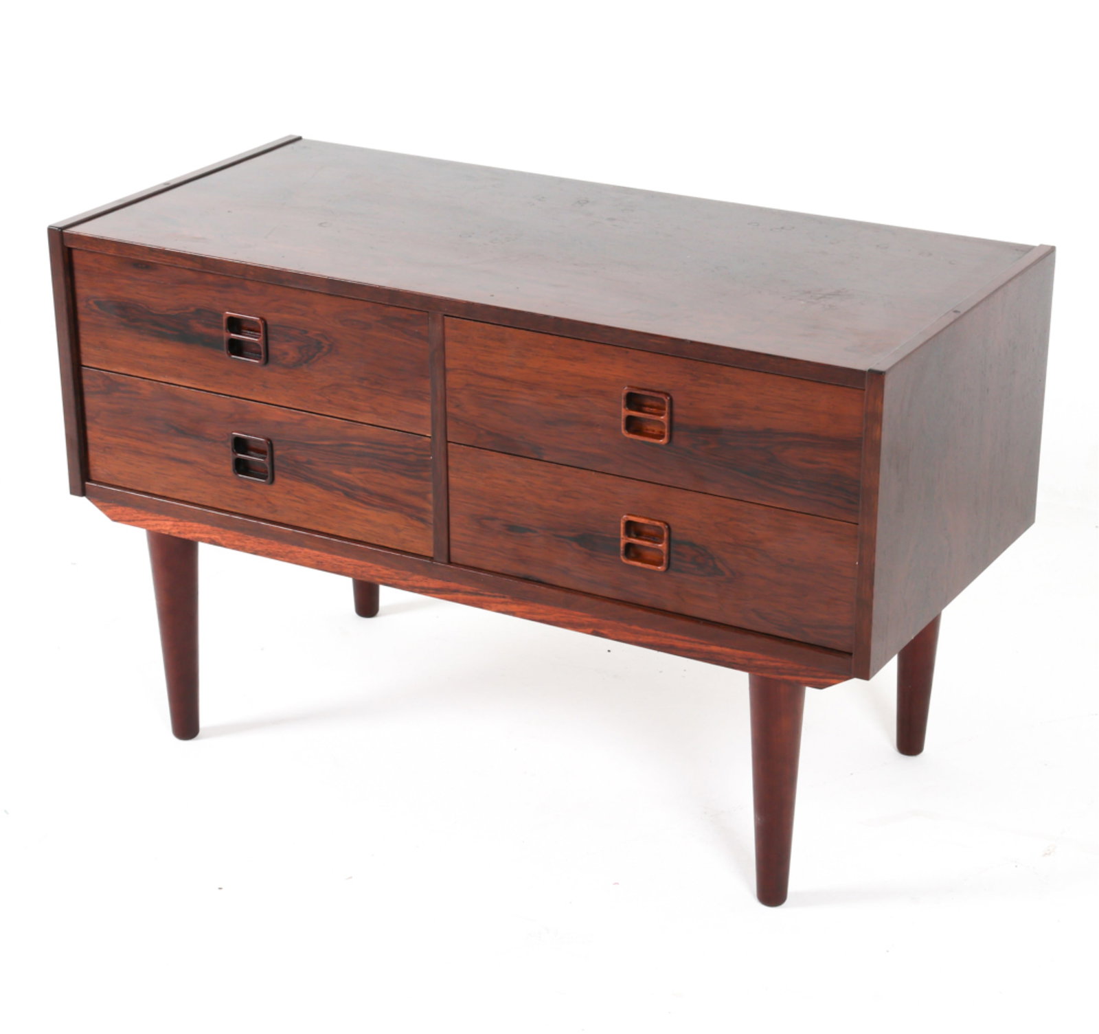 DANISH ROSEWOOD LOW CHEST OF DRAWERS (1 of 9)