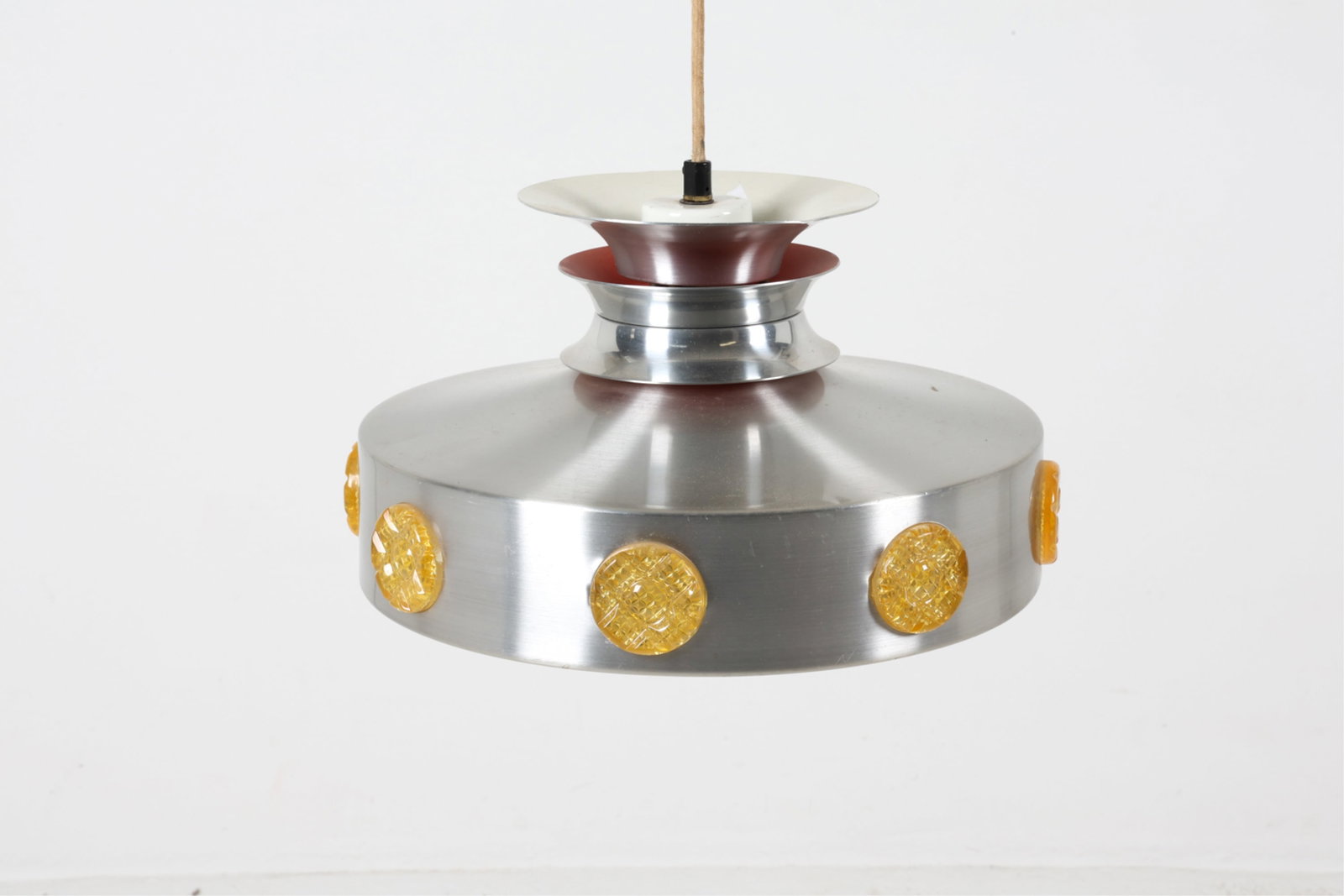 OVNI ALUMINUM PENDANT LIGHT FOR VITRIKA (1 of 12)