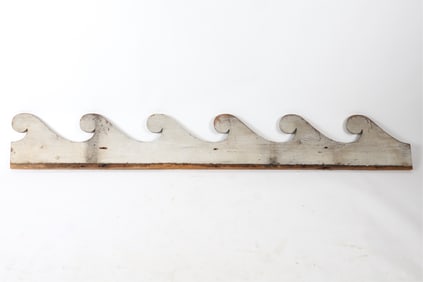 ANTIQUE PAINTED WOODEN ARCHITECTURAL WAVE TRIM
