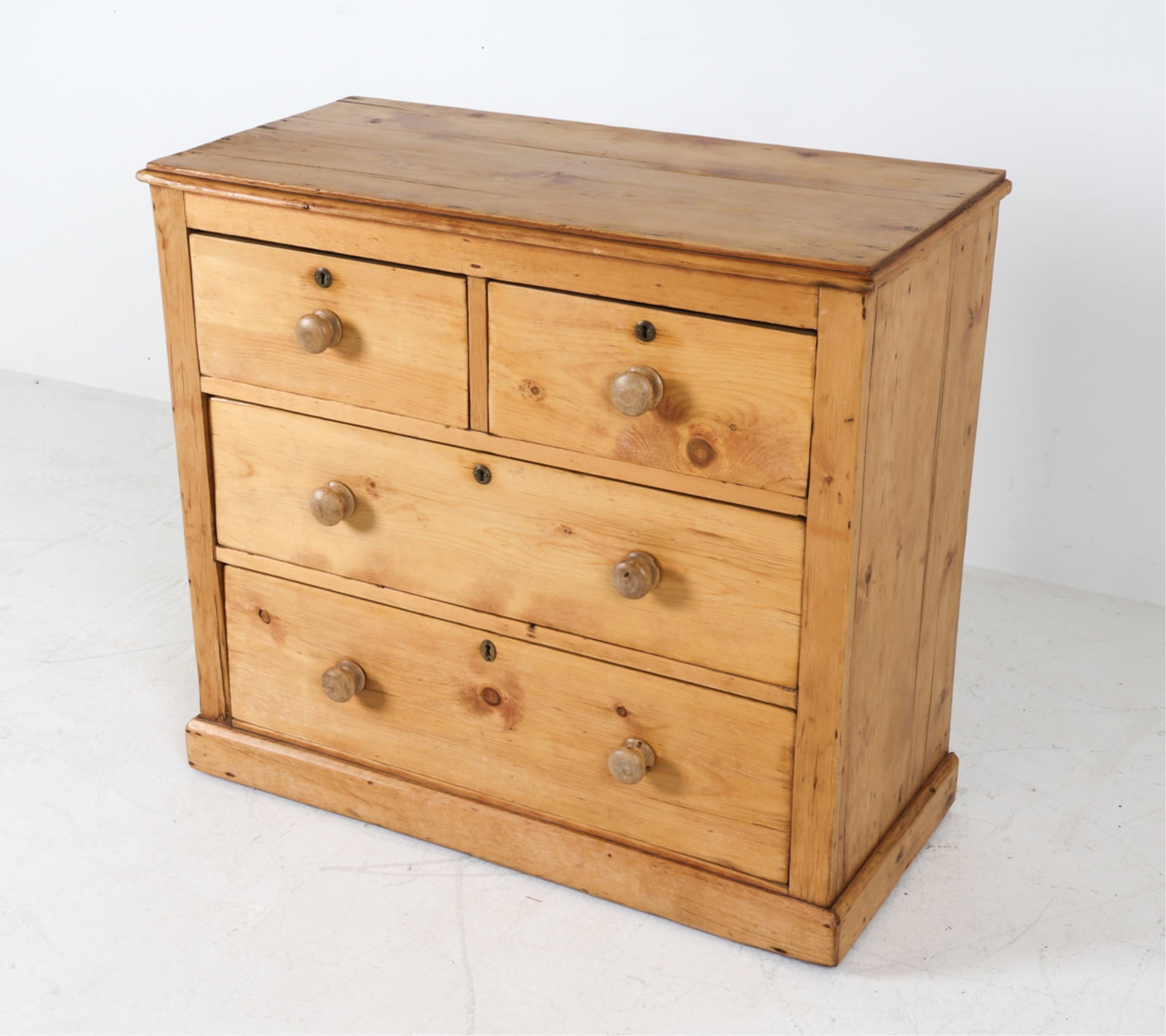FRENCH ANTIQUE 19TH C.PINE CHEST OF DRAWERS (1 of 16)