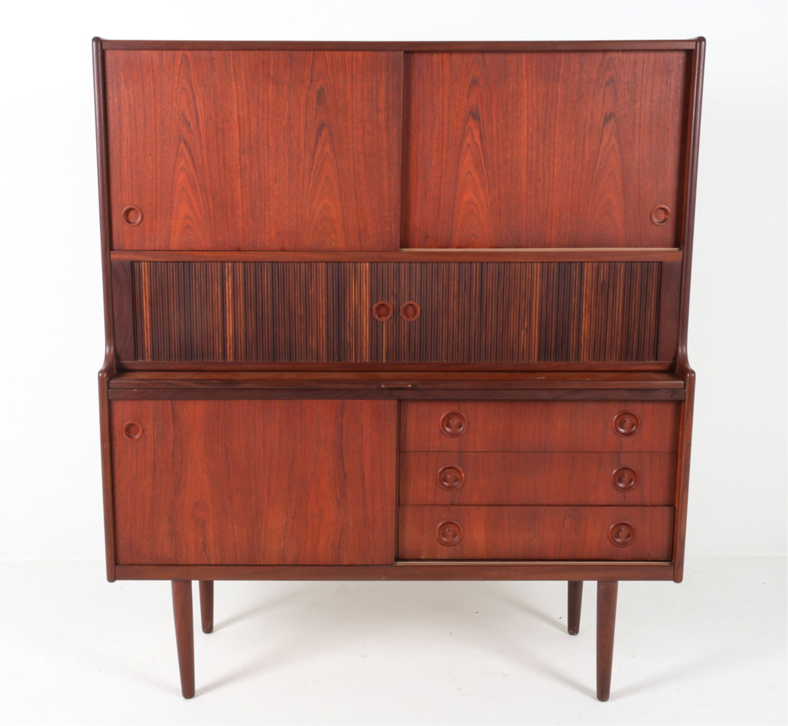 DANISH HIGHBOARD SECRETARY BY JOHANNES ANDERSEN (1 of 16)