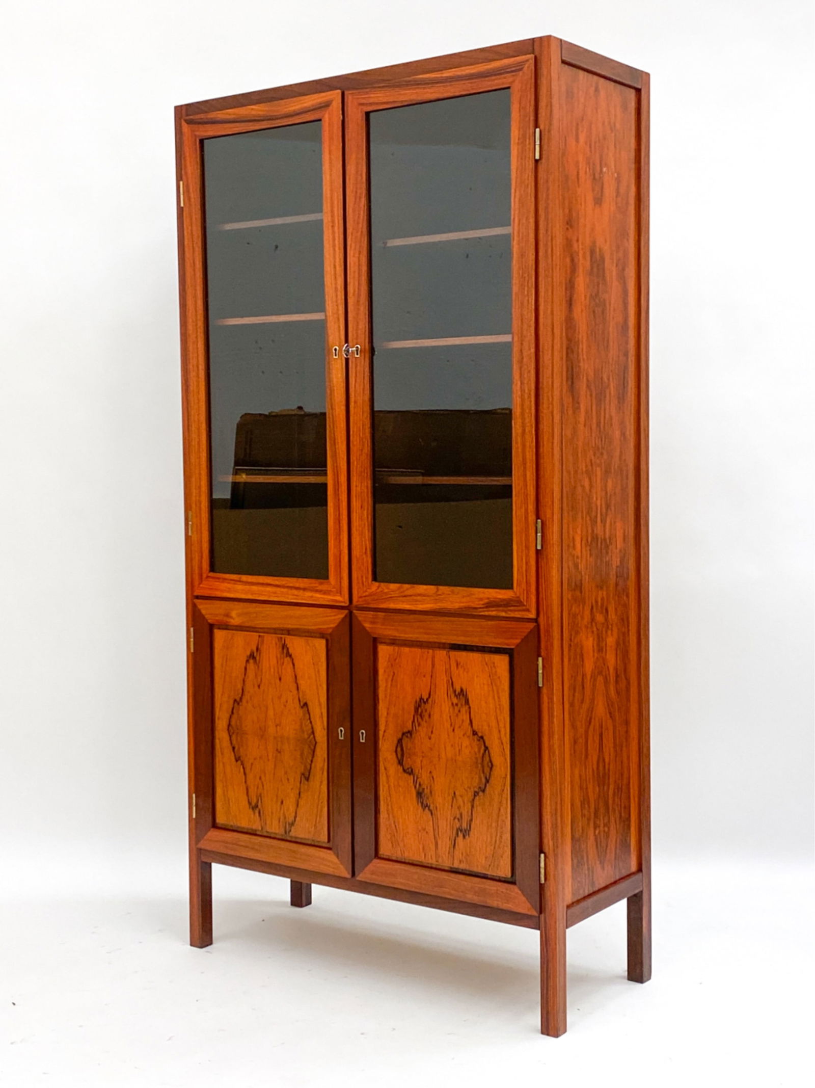 BORNHOLM DANISH ROSEWOOD & GLASS DISPLAY CABINET (1 of 10)