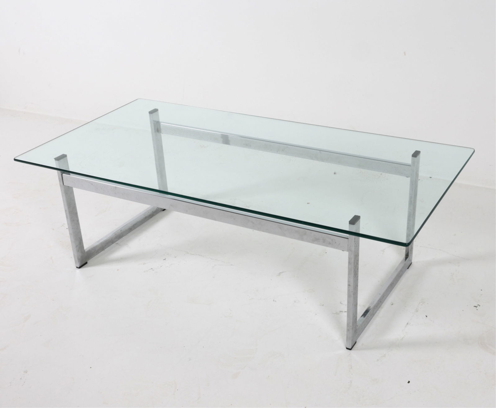 VINTAGE CHROME AND GLASS COFFEE TABLE (1 of 14)