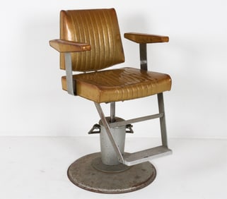 MID-CENTURY BELMONT BARBER'S CHAIR