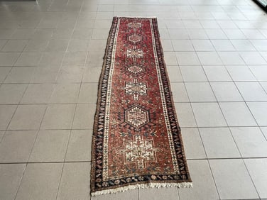 KARAJEH HERIZ PERSIAN RUNNER