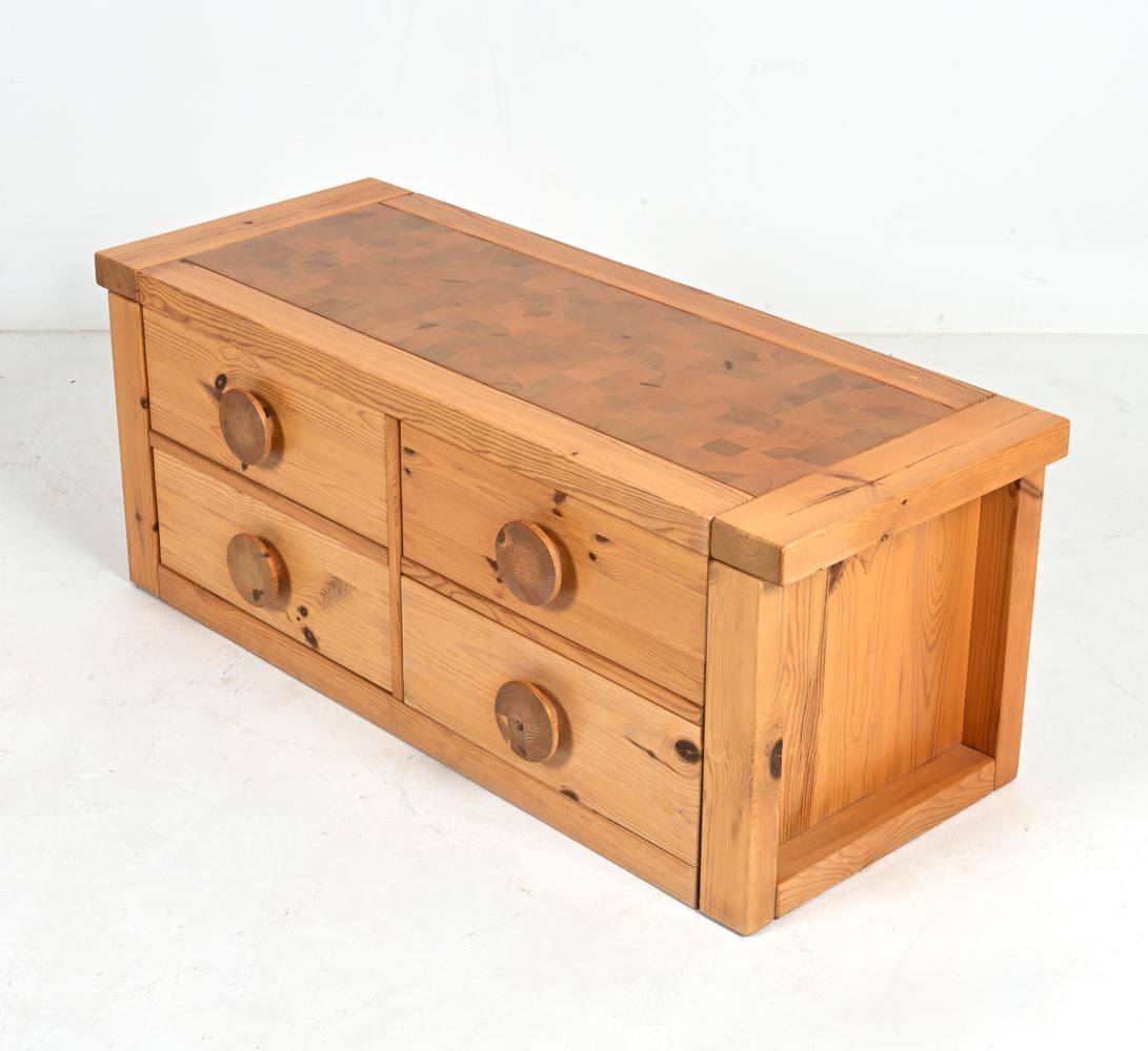 ROLF MIDDLEBOE FOR TRANEKAER PINE PARQUETRY CHEST (1 of 18)
