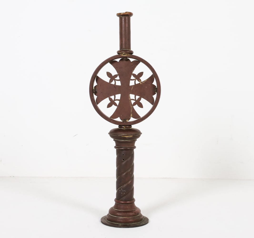 ANTIQUE BRONZE CELTIC ALTER CROSS LAMP BASE (1 of 11)