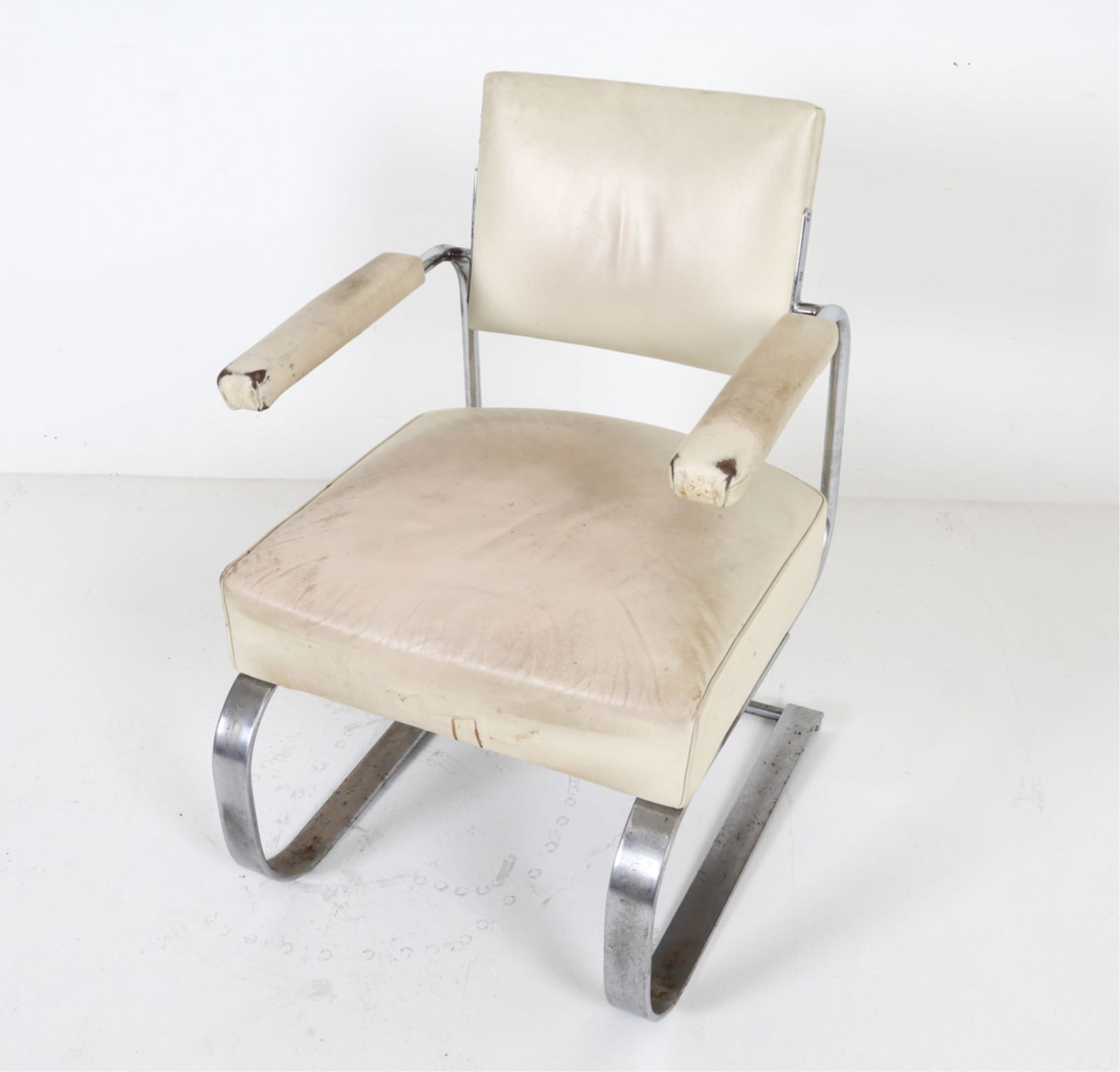 ART DECO LOUNGE CHAIR ATTR. GILBERT ROHDE (1 of 18)