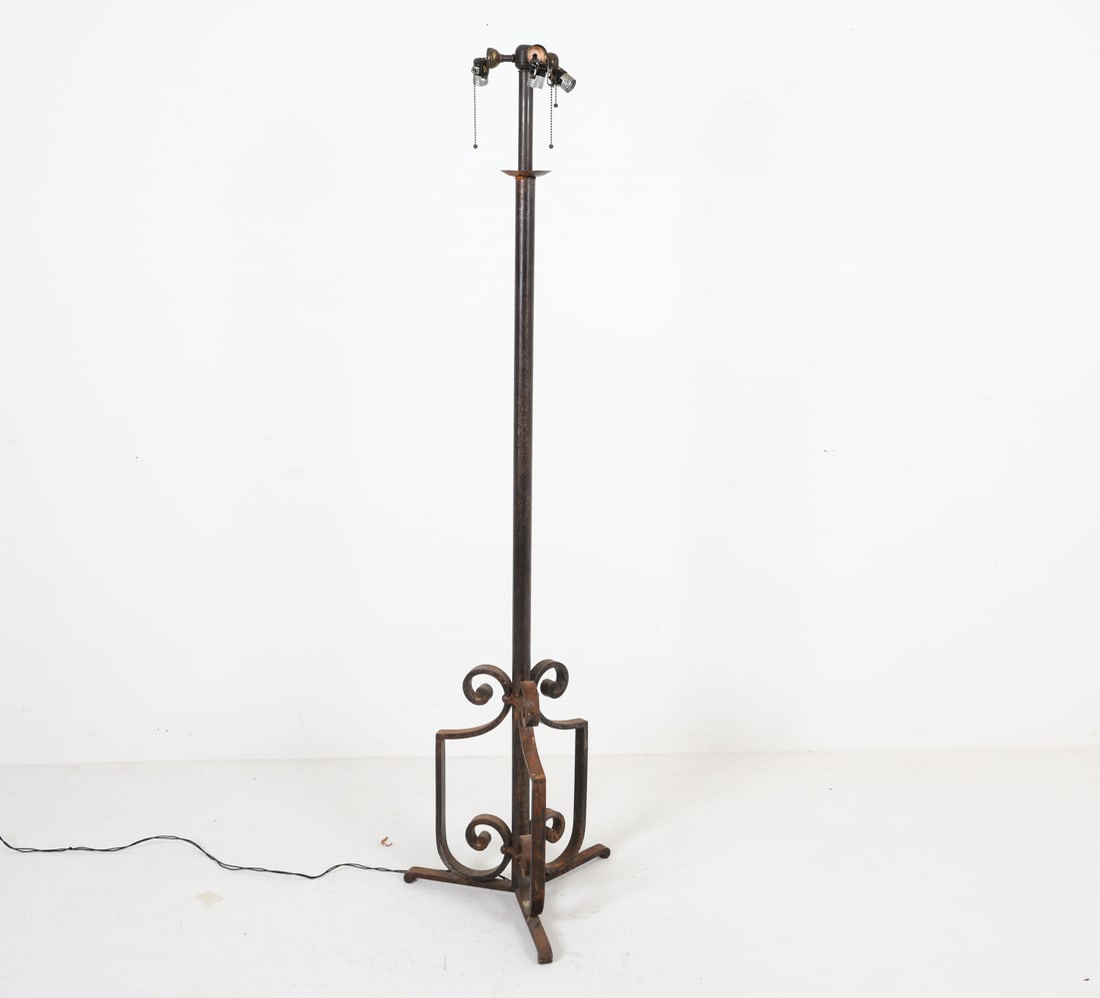 WROUGHT IRON FLOOR LAMP (1 of 10)