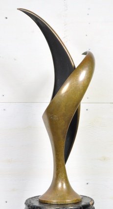 BRONZE ABSTRACT SCULPTURE BY TOM BENNETT: Measures: 22" tall