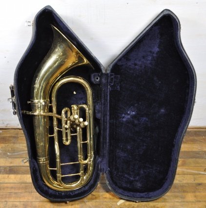 CONN TUBA: CONN TUBA