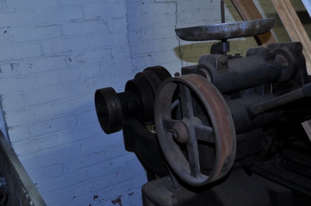 HORIZONTAL MILLING MACHINE: HORIZONTAL MILLING MACHINE