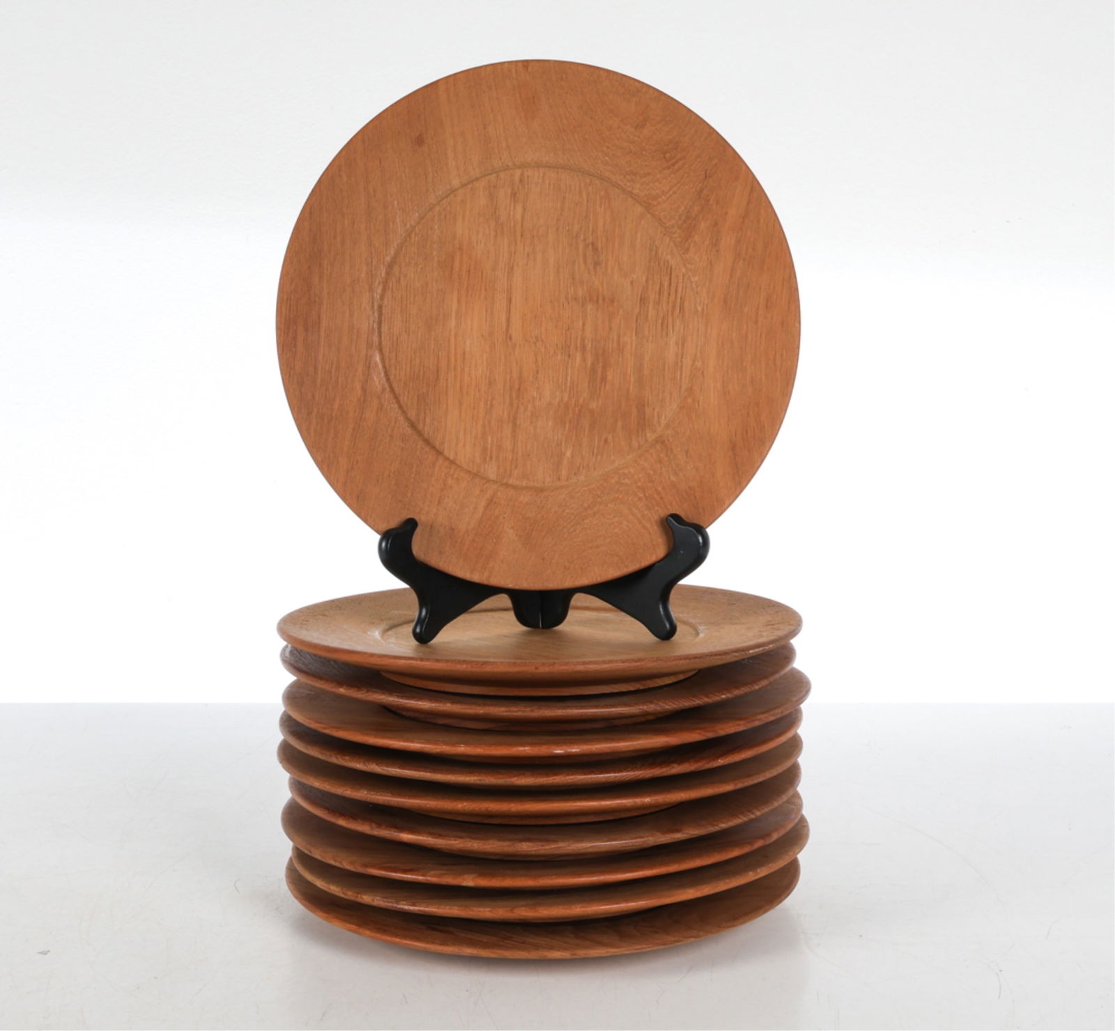 (10) DANISH TEAK PLATE GROUPING, C.1970'S (1 of 10)