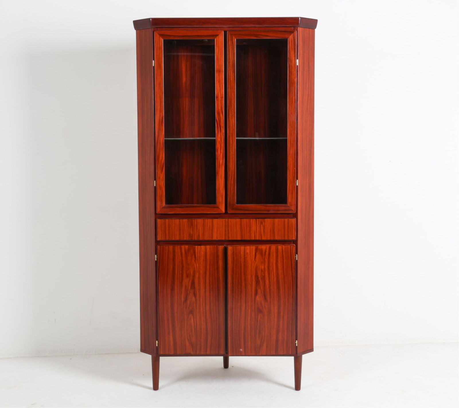 SKOVBY ROSEWOOD CORNER DISPLAY CABINET (1 of 12)