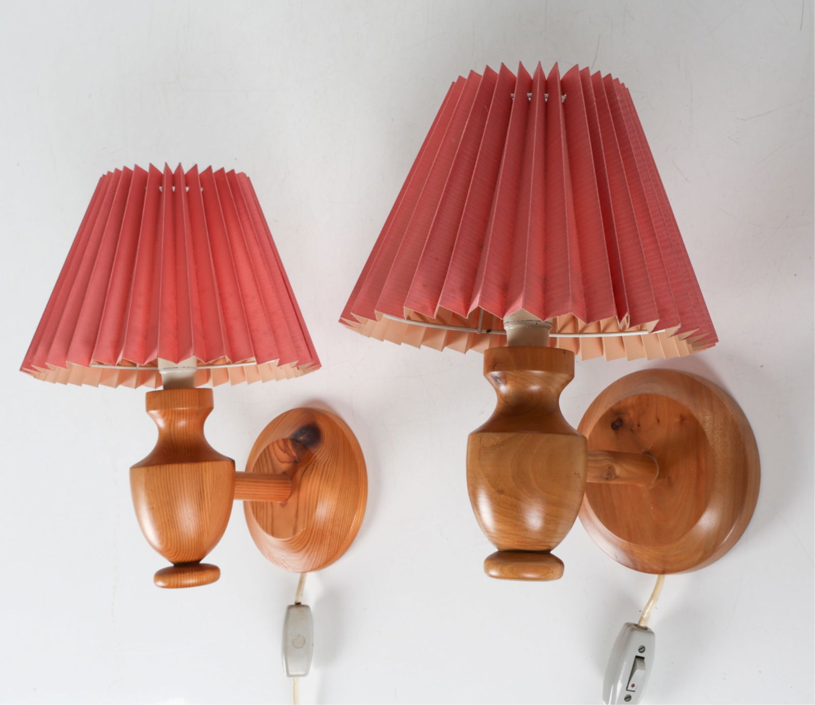 (2) SWEDISH MODERN PINE WALL SCONCES C.1970'S (1 of 11)