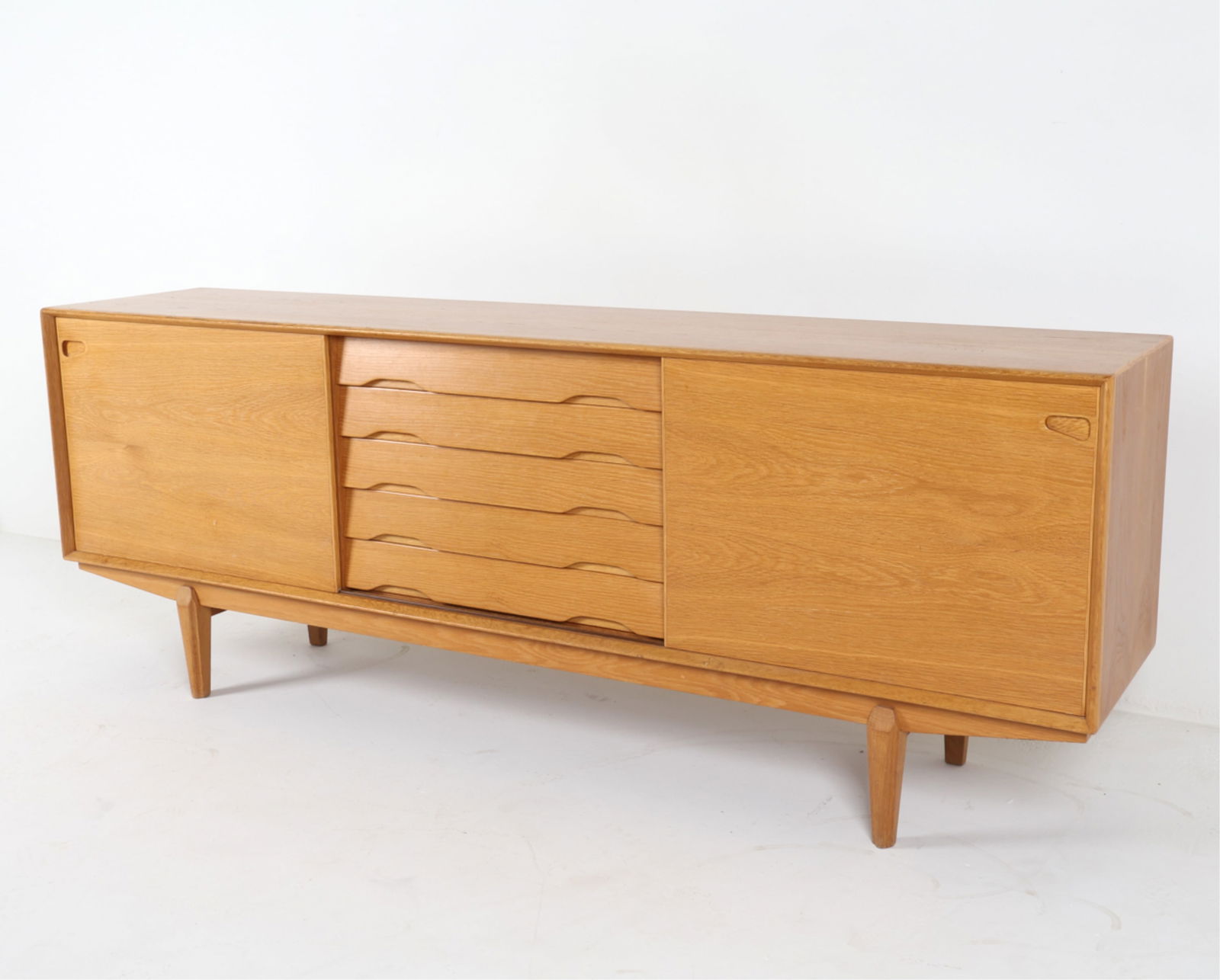 HENRY ROSENGREN HANSEN DANISH OAK SIDEBOARD 1960'S (1 of 20)