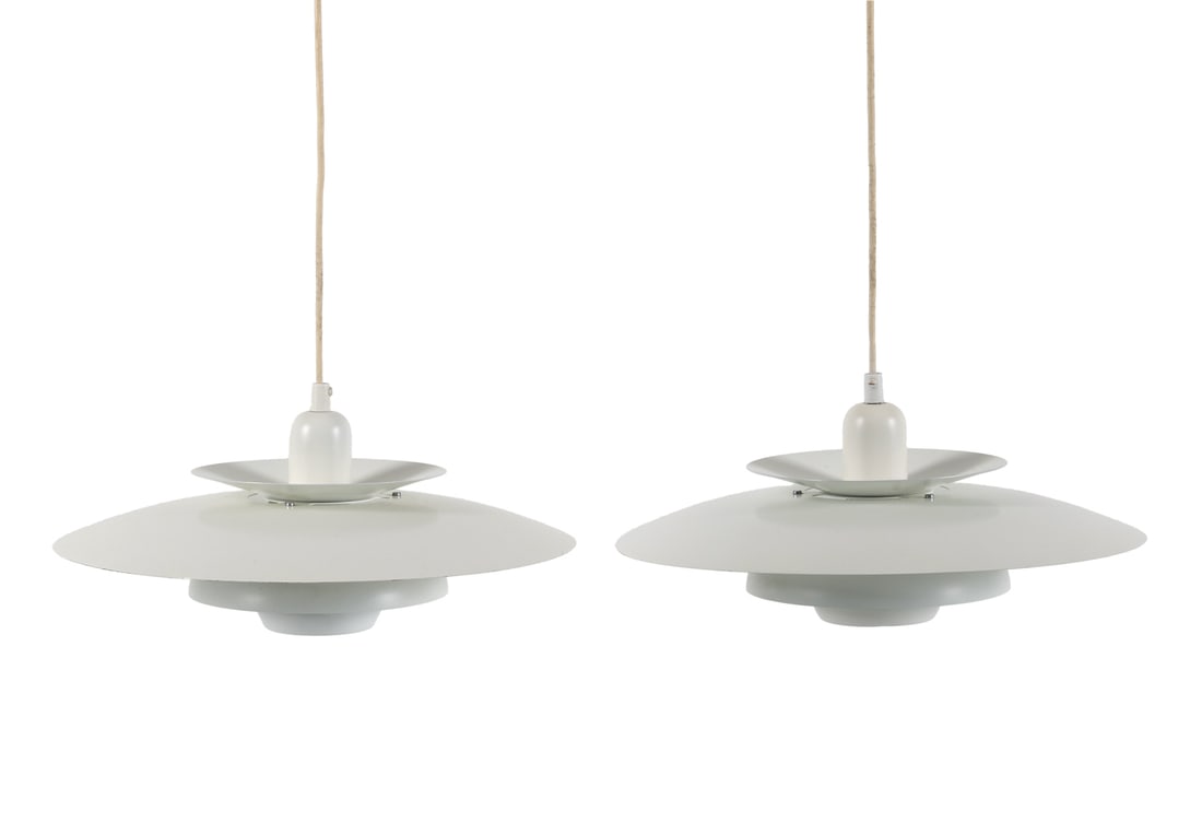 (2) ATTR. POUL HENNINGSEN SAUCER PENDANT LAMPS (1 of 13)
