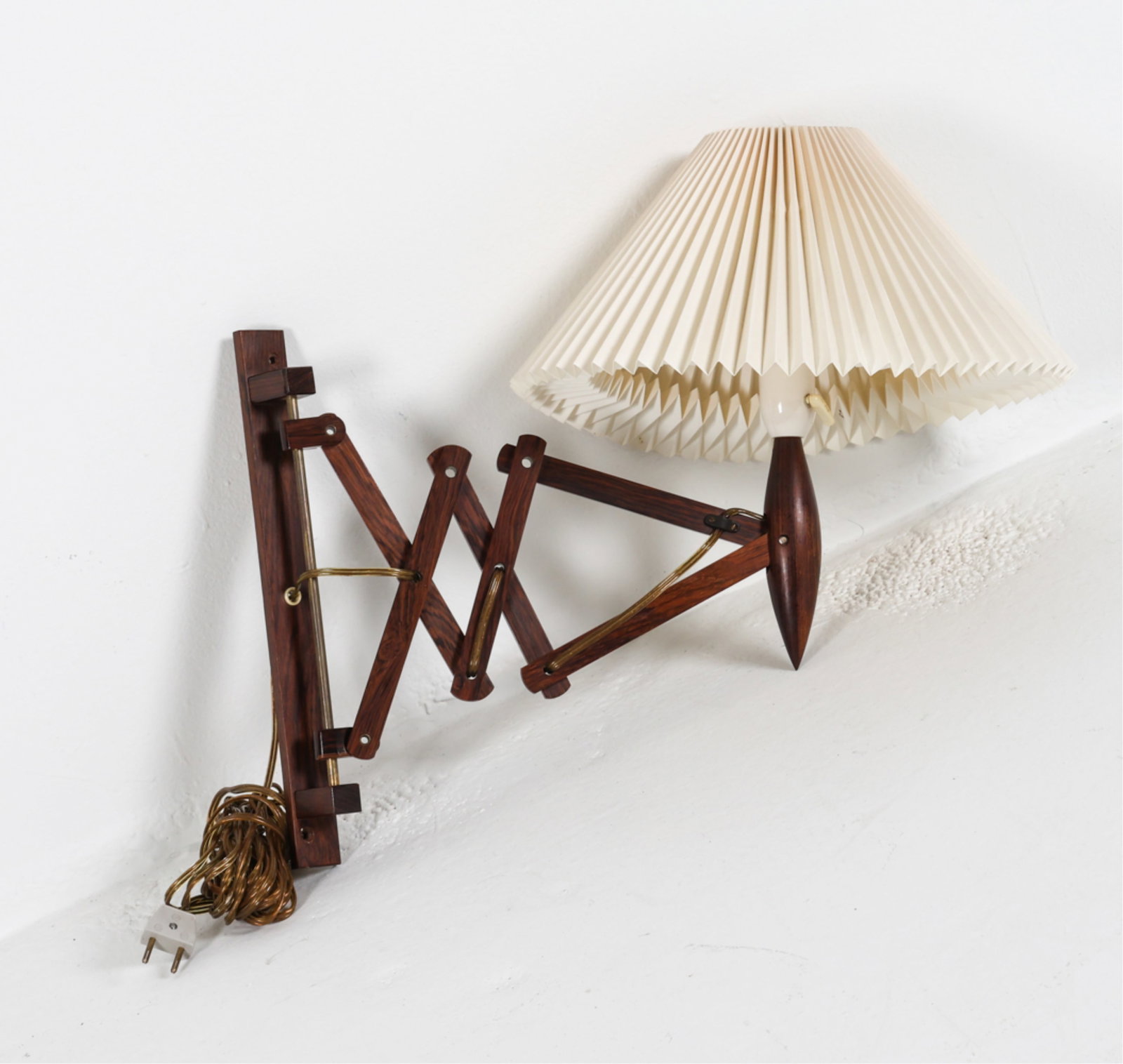 ATTR. ERIK HANSEN TEAK SCISSOR WALL LAMP C .1960'S (1 of 15)