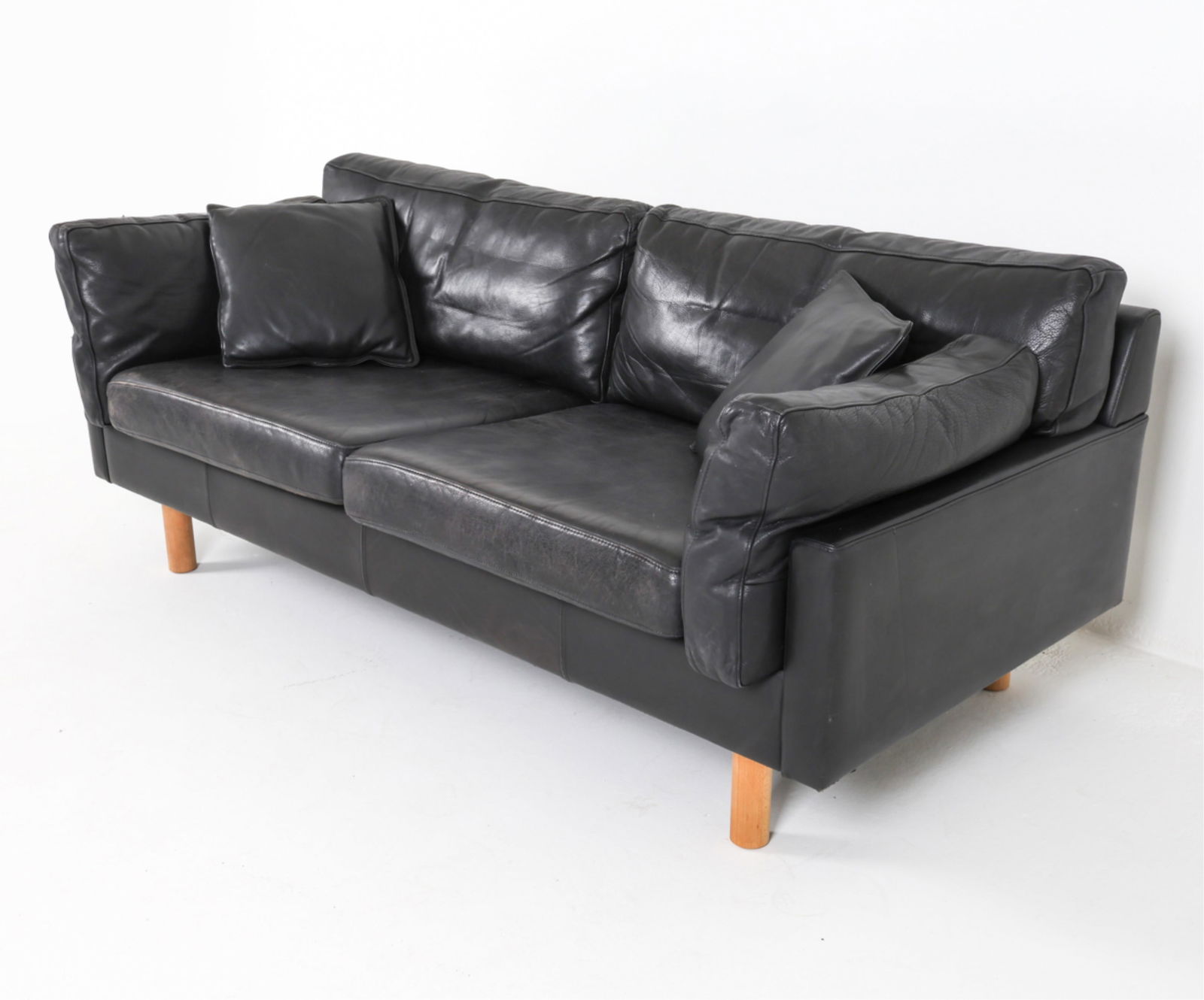 MOGENS HANSEN STYLE DANISH BLACK LEATHER SOFA (1 of 14)