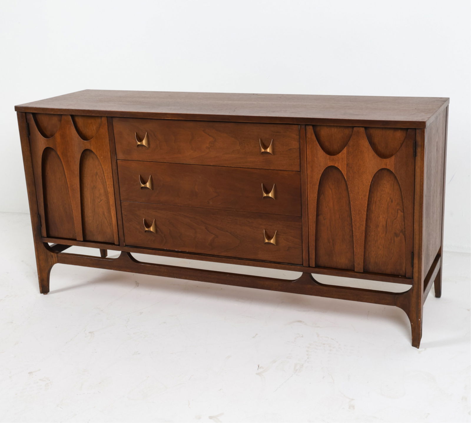 BROYHILL 'BRASILIA' WALNUT CREDENZA, C.1960'S (1 of 20)