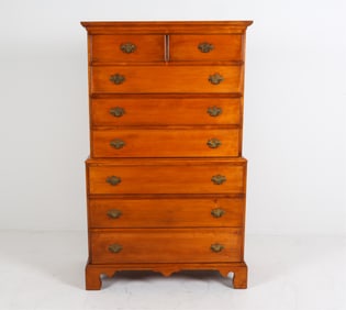 MANNER OF ELDRED WHEELER MAPLE CHEST ON CHEST