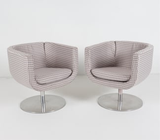 (2) JEFFREY BERNETT B&B ITALIA TULIP SWIVEL CHAIRS