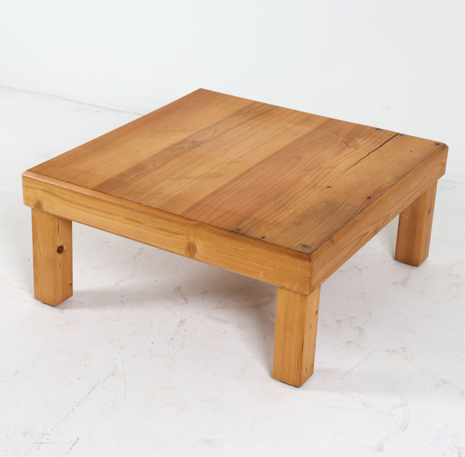 VINTAGE PINE COFFEE TABLE (1 of 11)
