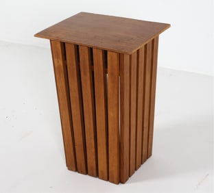 OAK SLAT PEDESTAL SIDE TABLE