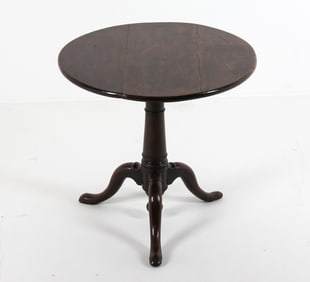 GEORGIAN OAK TILT-TOP TEA TABLE