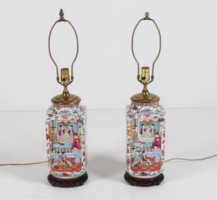 PAIR OF CHINESE PORCELAIN LAMPS
