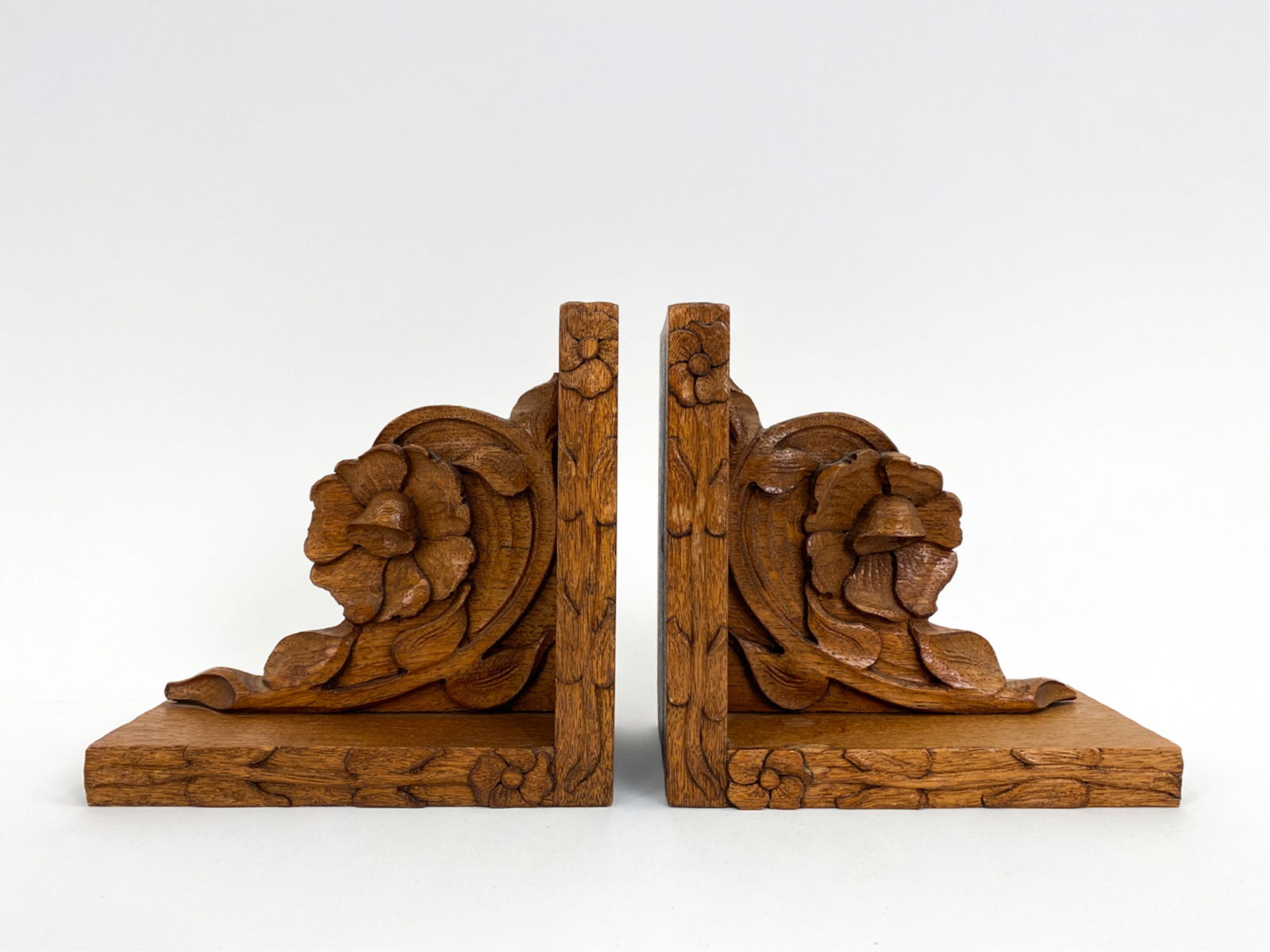 (2) DUTCH ART DECO CARVED OAK BOOKENDS C.1920'S (1 of 8)