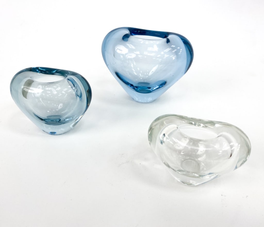 (3) PER LUTKEN HOLMEGAARD 'MINUET' VASES C. 1950S: Trio of Danish Mid-Century 'Minuet' blown glass vases designed by Per Lutken for Holmegaard. The (2) smallest are marked Holmegaard PL1957 & 1959, the largest is signed and numbered. Dimensions: (Larg