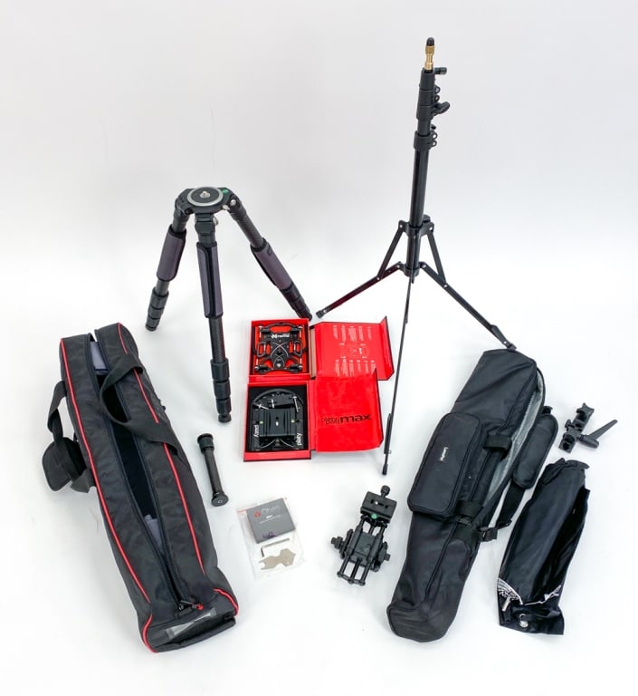 CAMERA ACCESSORY GROUPING INCL. TRIPODS (1 of 18)