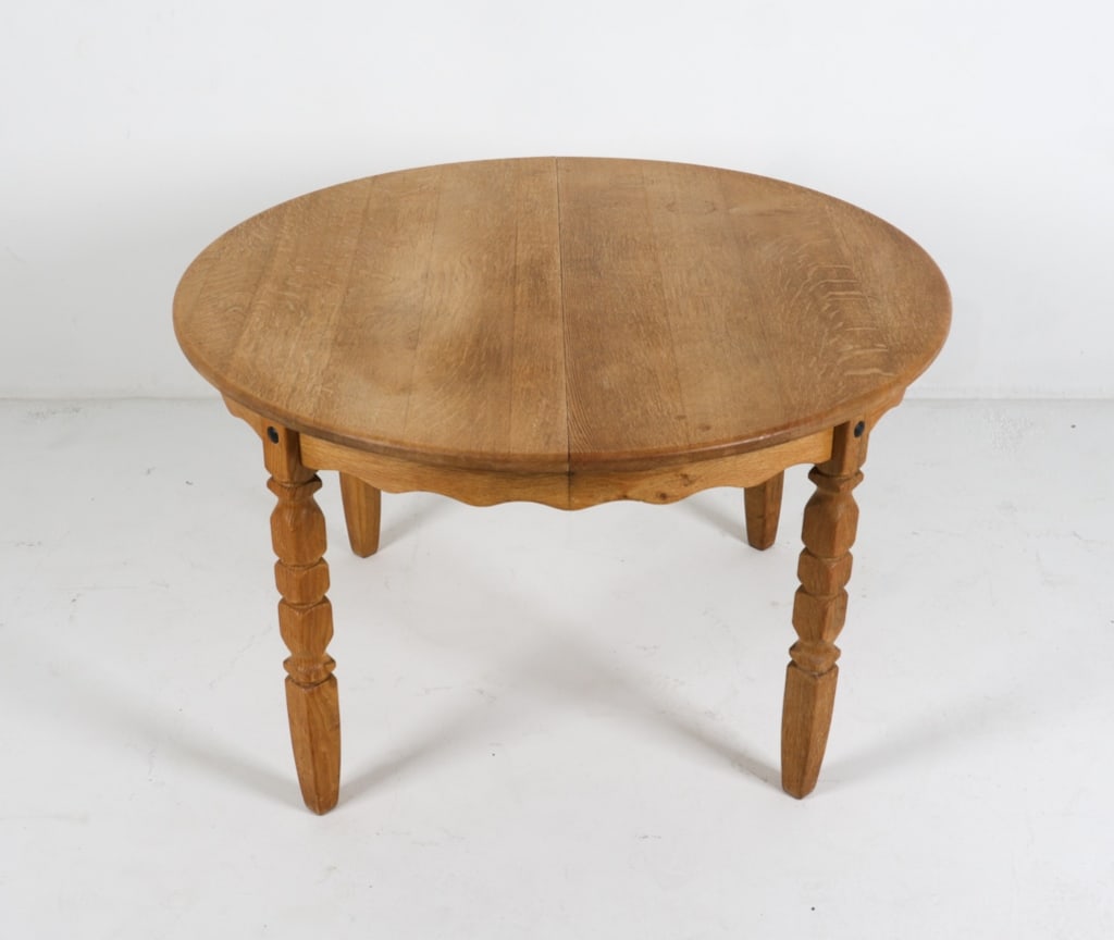 DANISH OAK EXTENDING DINING TABLE C.1970'S (1 of 16)