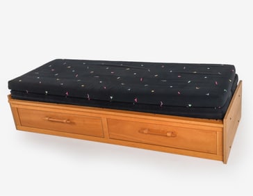 SCANDINAVIAN PINE DAYBED C.1970'S