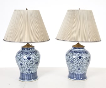 PAIR OF CHINESE BLUE WHITE PORCELAIN TABLE LAMPS