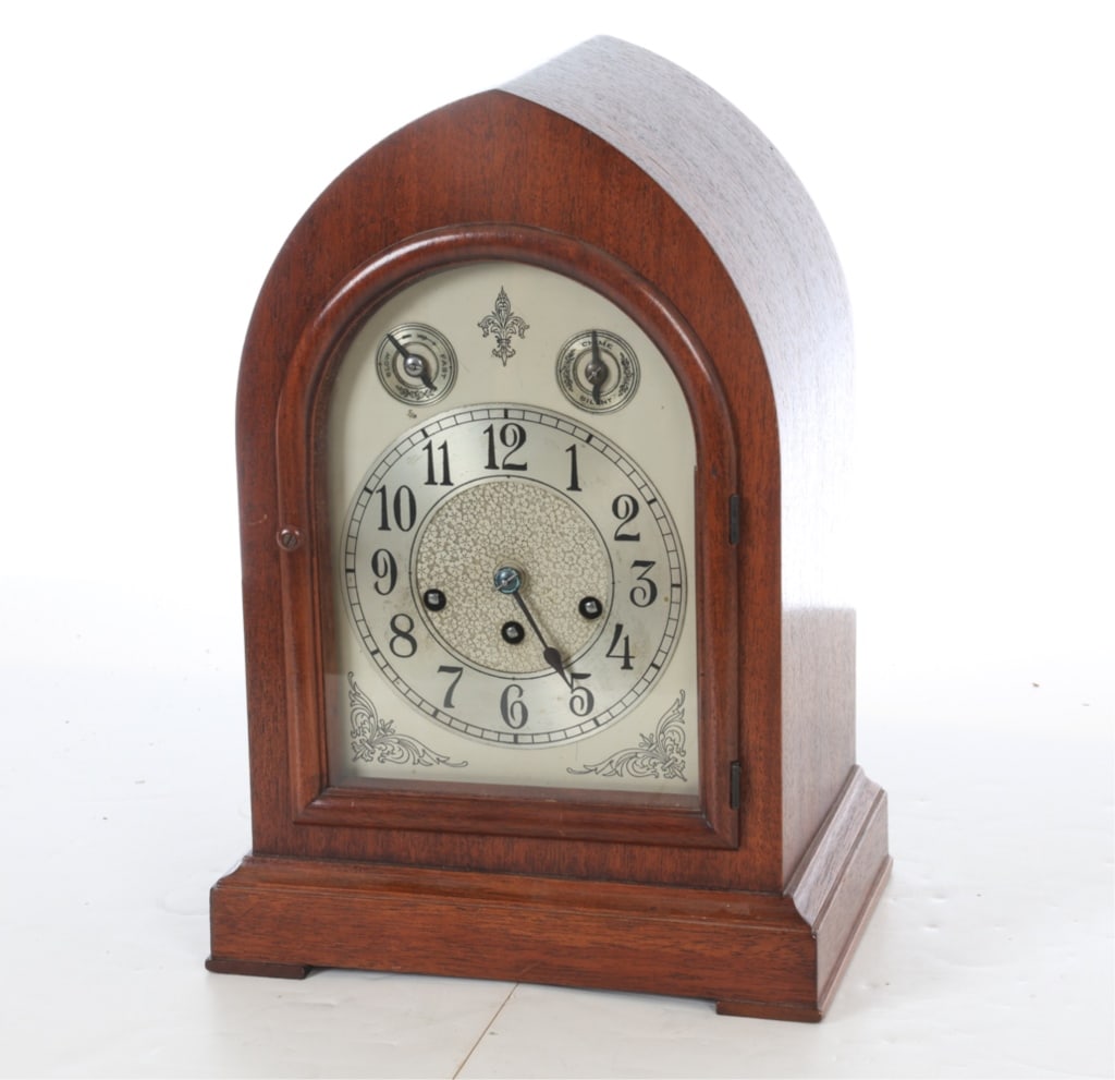 SETH THOMAS MAHOGANY CASE MANTEL CLOCK (1 of 12)