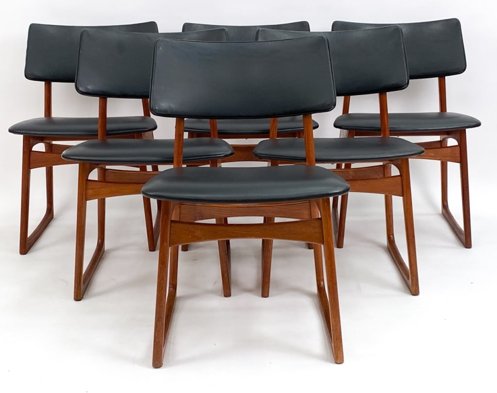 (6) DANISH LEATHER & TEAK DINING CHAIRS, C. 1960'S (1 of 17)