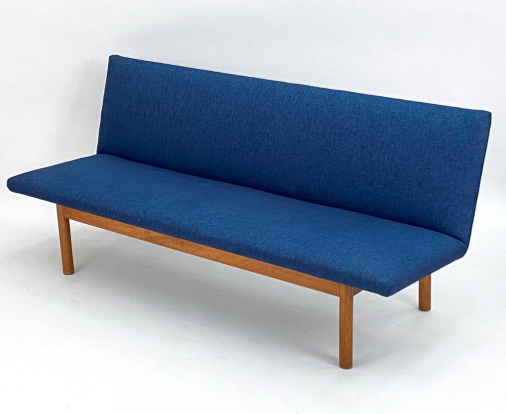 BORGE MOGENSEN STYLE DANISH SOFA, CIRCA 1950'S (1 of 10)