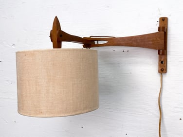 DUTCH OAK SWING ARM BRUTALIST WALL SCONCE C.1950'S