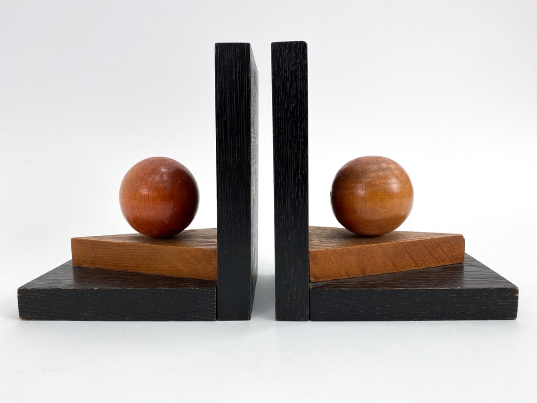 PAIR OF ART DECO AMSTERDAM SCHOOL BOOKENDS (1 of 8)