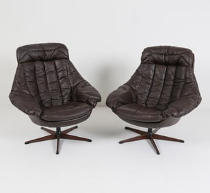 PAIR OF DANISH LEATHER SWIVEL CHAIRS C. 1970'S