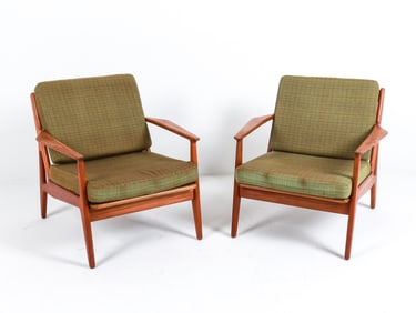 (2) ARNE VODDER DANISH TEAK LOUNGE CHAIRS C. 1960S